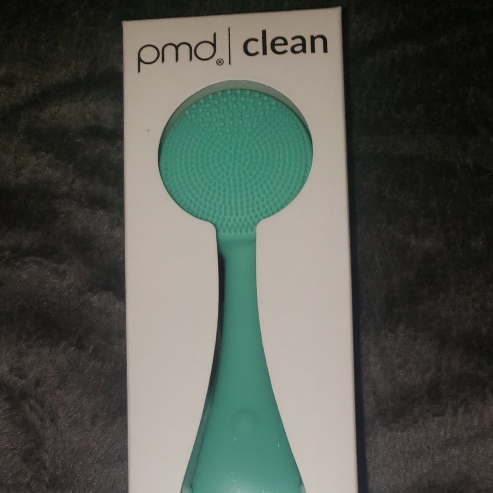 PMD Clean Teal with White $70
